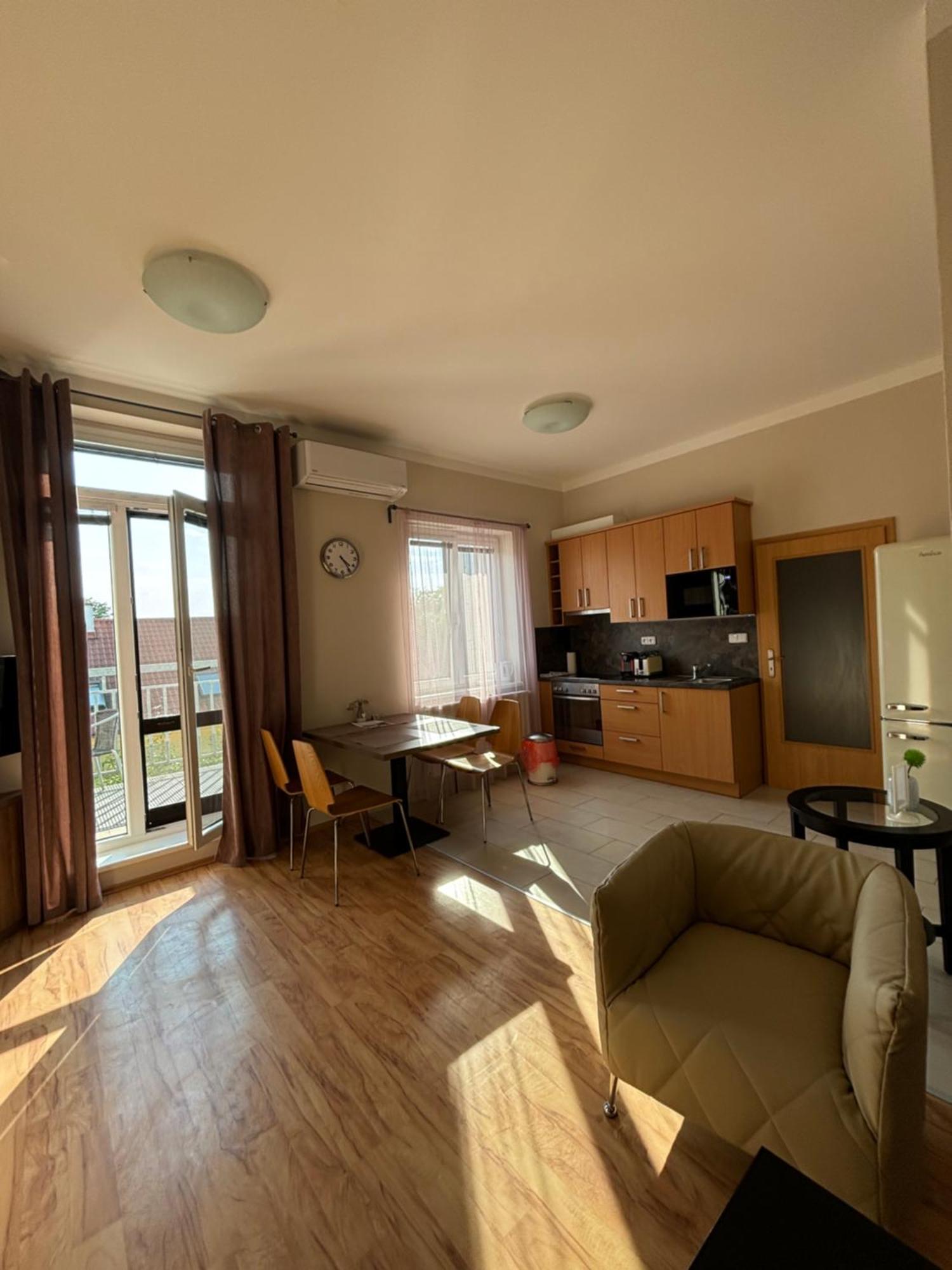 Penzion Apartmany Resident Poděbrady Exterior foto